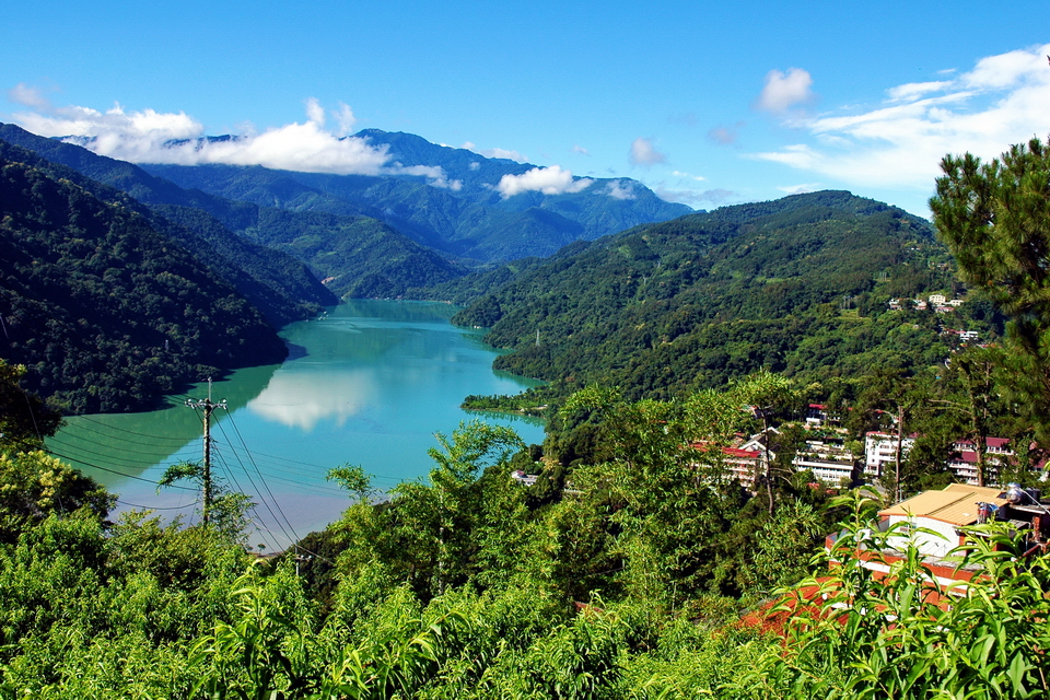 碧湖（萬大水庫）